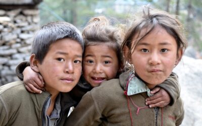 NEPAL- TREKING POD EVEREST IN ČEZ DVA PRELAZA NAZAJ V CIVILIZACIJO